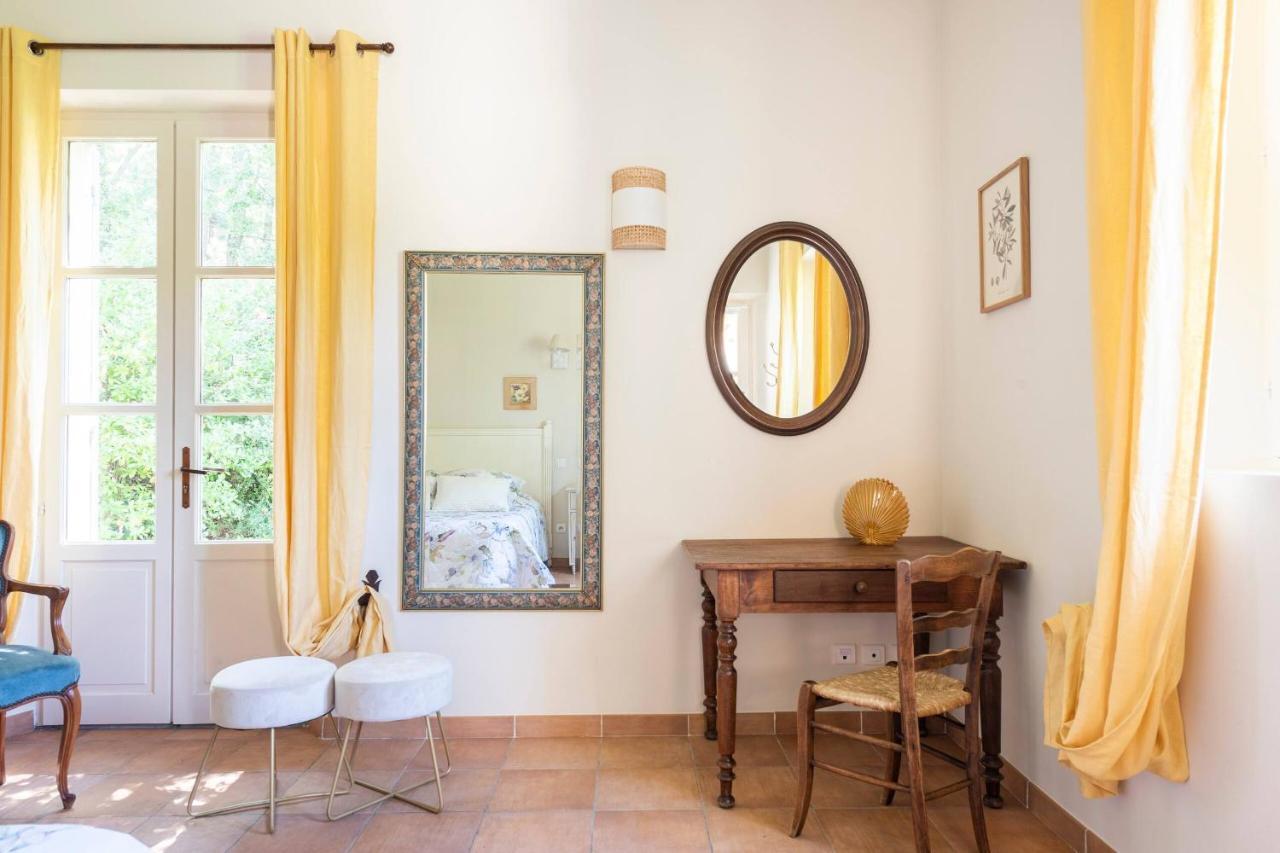Mas De Lure Hotel Salon-de-Provence Buitenkant foto